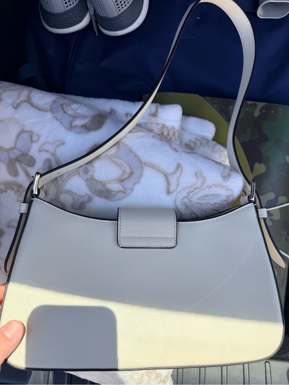 Kate Spade Reegan Small Shoulder Bag - Picture 7 of 10